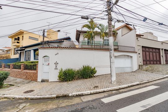 Fachada de casa à venda com 3 quartos, 270m² em Cursino, São Paulo