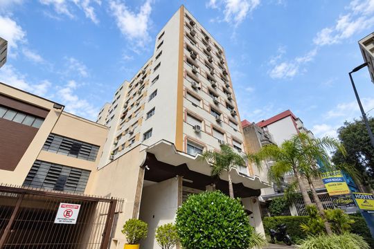 Fachada de apartamento para alugar com 2 quartos, 42m² em Centro Histórico, Porto Alegre