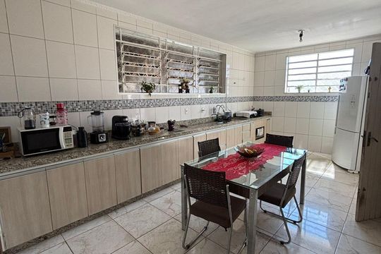 Cozinha de casa à venda com 4 quartos, 208m² em Vila Castelo Branco, Campinas