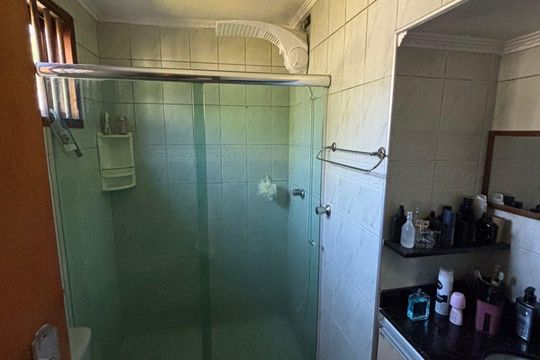Banheiro de casa à venda com 4 quartos, 208m² em Vila Castelo Branco, Campinas