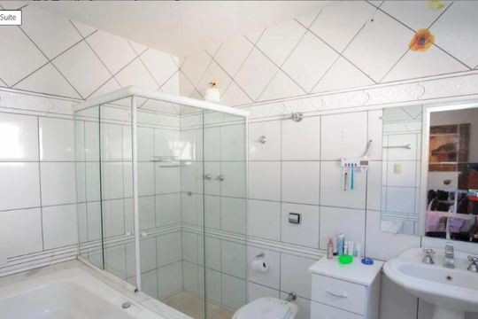 Banheiro Suíte de casa à venda com 4 quartos, 360m² em Centro, Contagem