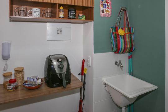 Banheiro de apartamento à venda com 1 quarto, 30m² em Parque Industrial Tomas Edson, São Paulo