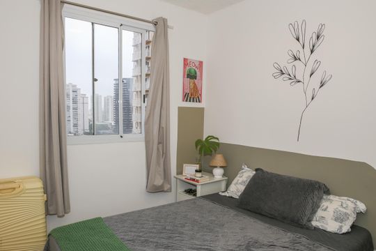Quarto de apartamento à venda com 1 quarto, 30m² em Parque Industrial Tomas Edson, São Paulo