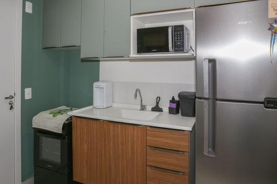 Cozinha de apartamento à venda com 1 quarto, 30m² em Parque Industrial Tomas Edson, São Paulo