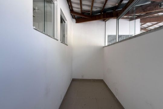 Varanda de casa para alugar com 2 quartos, 80m² em Vila Cloris, Belo Horizonte