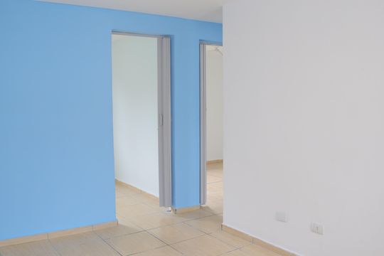 Sala de apartamento para alugar com 2 quartos, 52m² em Guaianases, São Paulo
