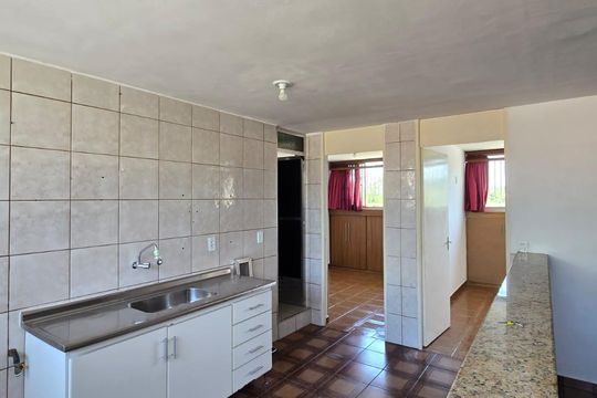 Cozinha  de apartamento à venda com 2 quartos, 60m² em Parque Cecap, Guarulhos