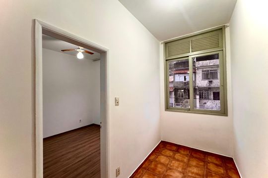 Apartamento à venda com 2 quartos, 70m² em Centro, Rio de Janeiro