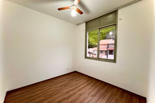 Quarto de apartamento à venda com 2 quartos, 70m² em Centro, Rio de Janeiro