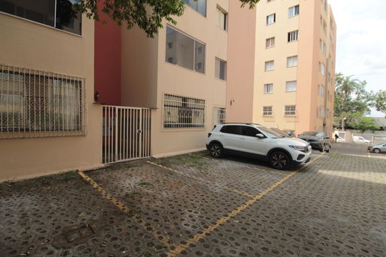 Garagem de apartamento para alugar com 3 quartos, 75m² em São Luiz, Belo Horizonte