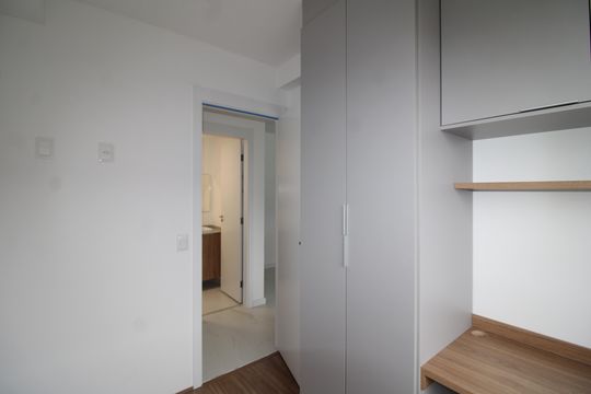 Quarto 2 de apartamento para alugar com 2 quartos, 38m² em Santana, São Paulo
