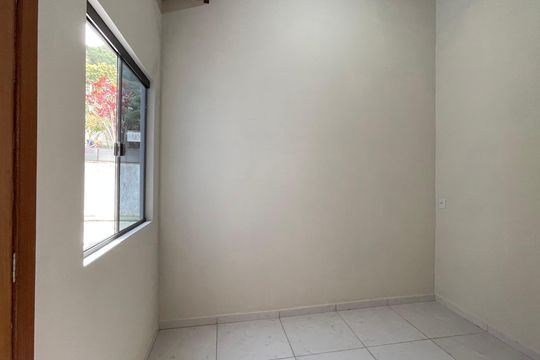 Quarto de casa para alugar com 1 quarto, 30m² em Forquilhinhas, São José