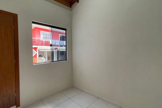 Quarto de casa para alugar com 1 quarto, 30m² em Forquilhinhas, São José