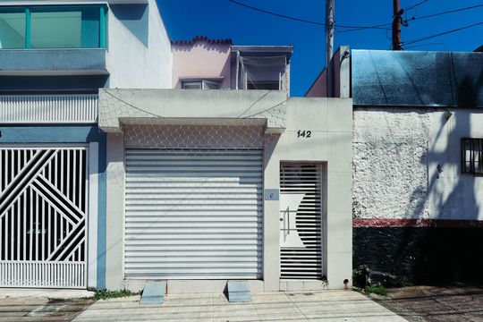 Fachada de casa à venda com 2 quartos, 105m² em Vila Deodoro, São Paulo