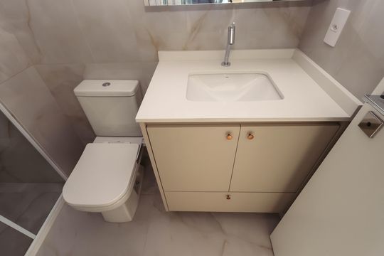 Banheiro de kitnet/studio para alugar com 1 quarto, 25m² em Vila Mariana, São Paulo