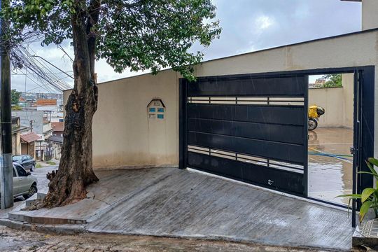 Fachada de casa de condomínio à venda com 2 quartos, 85m² em Casa Verde Alta, São Paulo