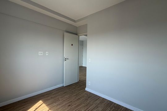 Apartamento para alugar com 2 quartos, 46m² em Jardim Santo Estevao, Carapicuíba