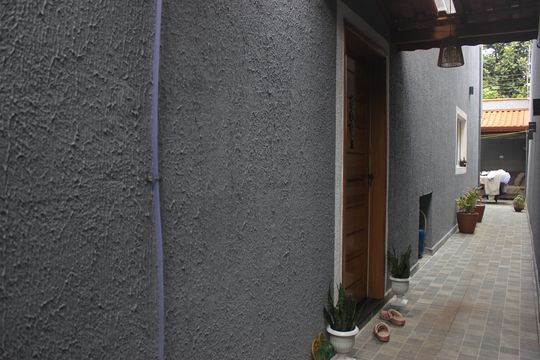 Corredor/Quintal de casa para alugar com 3 quartos, 250m² em Jardim Santa Clara, Guarulhos