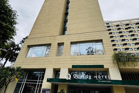 Fachada do Prédio de apartamento para alugar com 1 quarto, 40m² em Alphaville Industrial, Barueri
