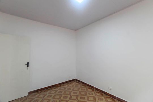 Quarto 1 de casa à venda com 2 quartos, 120m² em Parque Tomas Saraiva, São Paulo