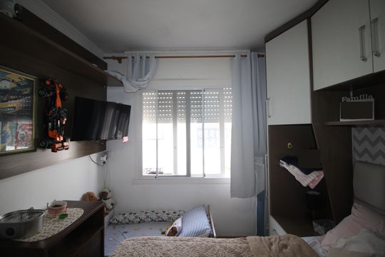 Quarto 1 de apartamento à venda com 1 quarto, 31m² em Passo D’areia, Porto Alegre