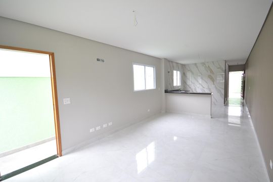 Casa à venda com 3 quartos, 127m² em Jardim Sarah, São Paulo