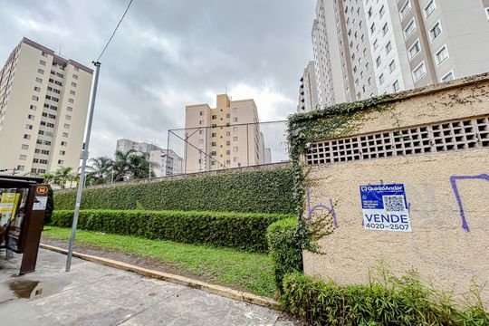 Fachada com Plaquinha de apartamento à venda com 3 quartos, 63m² em Tatuapé, São Paulo