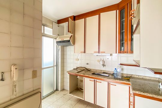 Cozinha  de apartamento para alugar com 2 quartos, 70m² em Penha de França, São Paulo