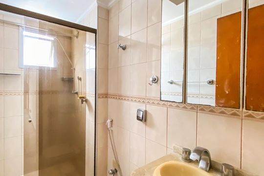 Banheiro  de apartamento para alugar com 2 quartos, 70m² em Penha de França, São Paulo