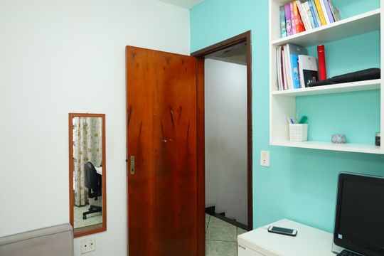Casa à venda com 3 quartos, 120m² em Itaquera, São Paulo