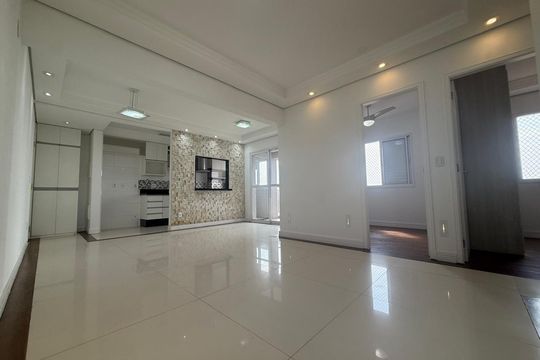 Sala de apartamento à venda com 2 quartos, 60m² em Vila Pires, Santo André