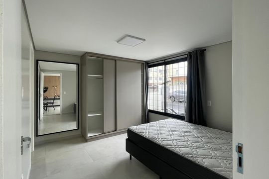 Quarto de kitnet/studio para alugar com 1 quarto, 55m² em Jardim Eldorado, Palhoça