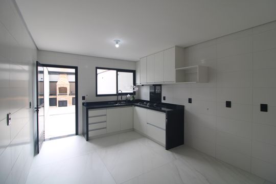 Cozinha de casa à venda com 3 quartos, 145m² em Jardim Sabara, São Paulo