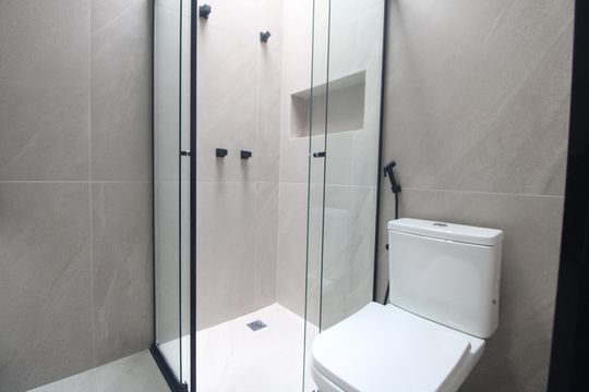 Banheiro da suíte 3 de casa à venda com 3 quartos, 145m² em Jardim Sabara, São Paulo