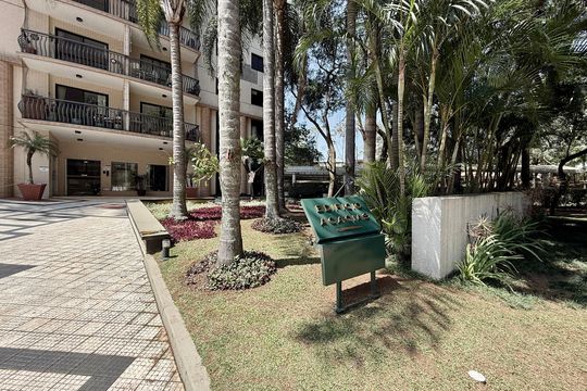 Fachada Bloco  de apartamento à venda com 2 quartos, 85m² em Santo Amaro, São Paulo
