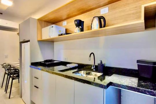 Cozinha de apartamento para alugar com 1 quarto, 21m² em Centro, Curitiba