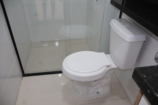 Banheiro de apartamento para alugar com 2 quartos, 49m² em Vila Bela, São Paulo