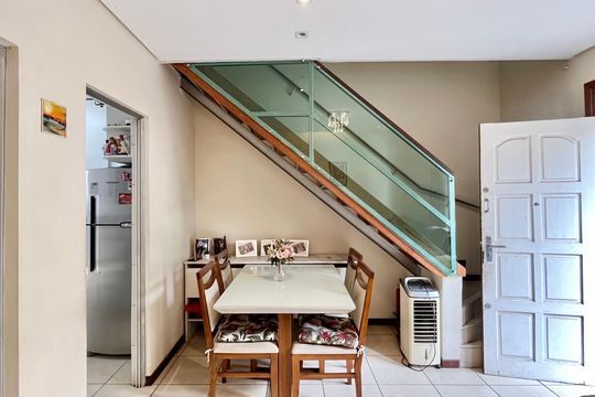 Casa à venda com 3 quartos, 70m² em Heliópolis, Belo Horizonte