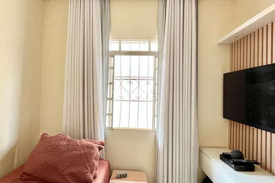 Casa à venda com 3 quartos, 70m² em Heliópolis, Belo Horizonte