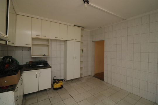 Cozinha de casa à venda com 3 quartos, 130m² em Jardim Record, São Paulo