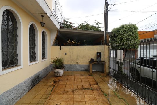Garagem de casa à venda com 3 quartos, 130m² em Jardim Record, São Paulo