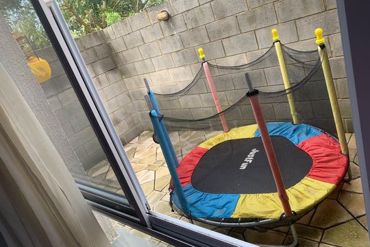 Área comum de casa de condomínio para alugar com 2 quartos, 50m² em Água Espraiada, Cotia