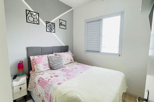 Quarto de casa de condomínio para alugar com 2 quartos, 50m² em Água Espraiada, Cotia