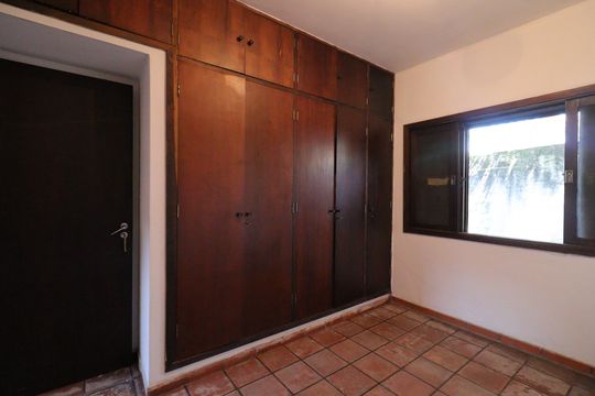 Suíte 2 de casa à venda com 4 quartos, 569m² em Interlagos, São Paulo