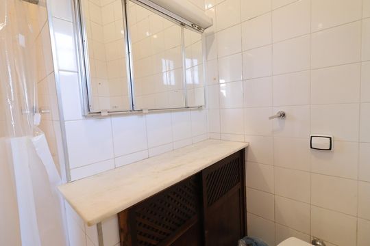 Banheiro da Suíte 3 de casa à venda com 4 quartos, 569m² em Interlagos, São Paulo