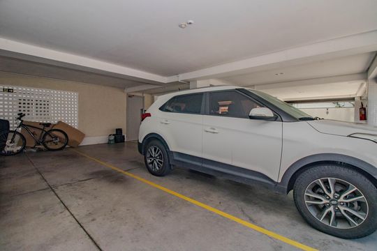 Garagem de apartamento para alugar com 3 quartos, 136m² em Petrópolis, Porto Alegre