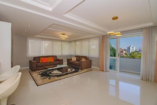 Apartamento para alugar com 3 quartos, 136m² em Petrópolis, Porto Alegre