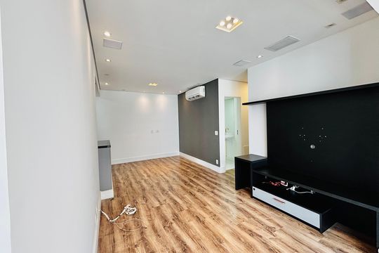 Apartamento para alugar com 2 quartos, 81m² em Alphaville Empresarial, Barueri