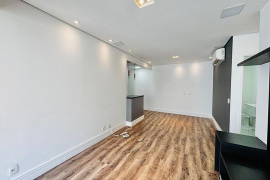 Apartamento para alugar com 2 quartos, 81m² em Alphaville Empresarial, Barueri