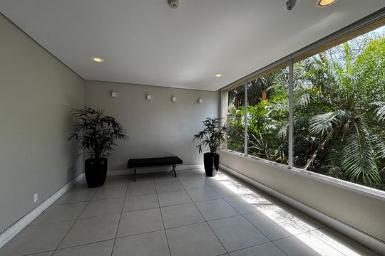 Apartamento para alugar com 2 quartos, 81m² em Alphaville Empresarial, Barueri